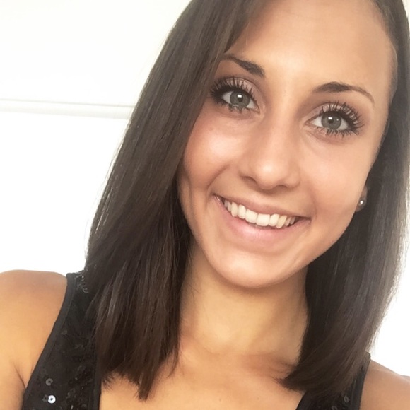 Meet your Posher, Jessica Ekin - Picture 4 of 7